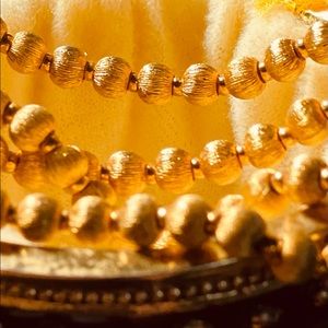 18” 18k plated beaded string necklace